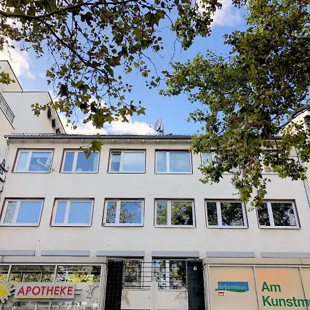 Porschestrasse 100 Carrera Вольфсбург